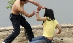 Bản tin 113 – chiều 25/2: Bắt tạm giam gã chồng đánh đập, ép vợ uống thuốc diệt cỏ…